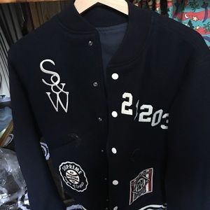 100% authentic supreme going out for sale